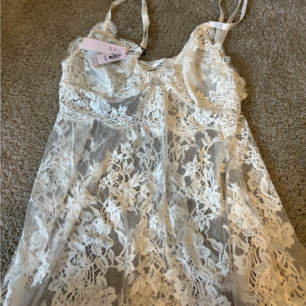 Victoria’s secret lace white slip